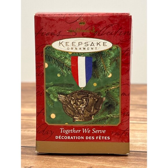 2000 HALLMARK KEEPSAKE ORNAMENT QX8021 TOGETHER WE SERVE - Picture 2 of 6